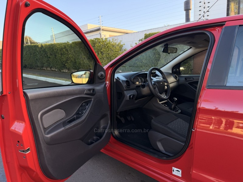 KA 1.5 SE PLUS 16V FLEX 4P MANUAL - 2017 - SãO LEOPOLDO