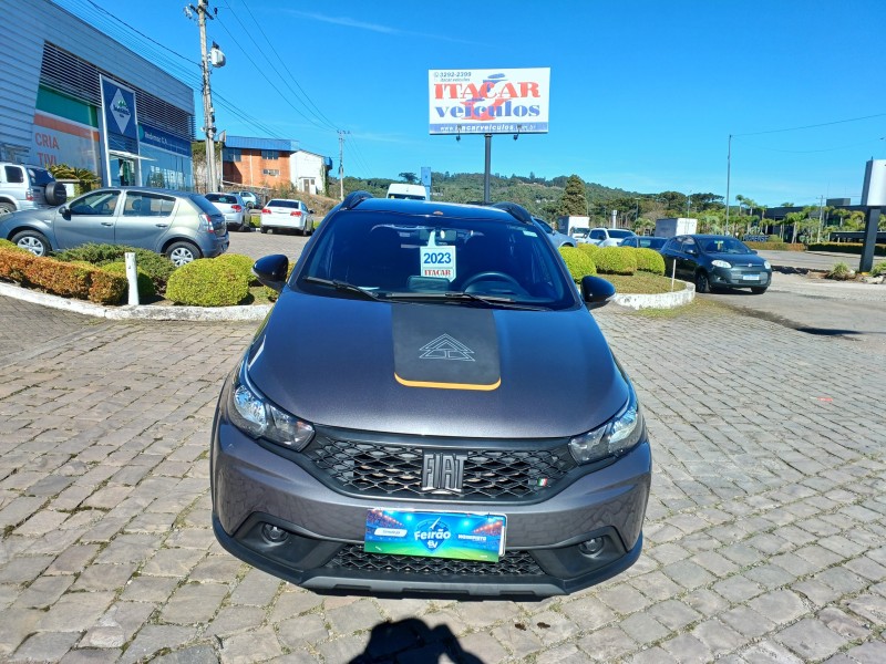 ARGO 1.3 8V TREKKING FLEX 4P MANUAL - 2023 - FLORES DA CUNHA
