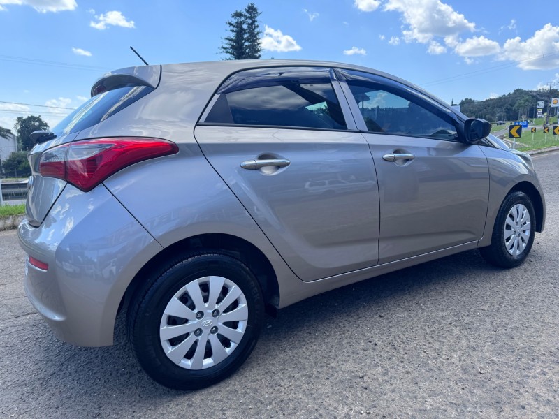 HB20 1.0 COMFORT 12V FLEX 4P MANUAL - 2017 - DOIS IRMãOS