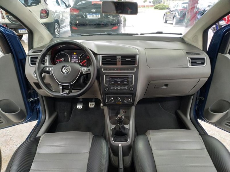 FOX 1.6 MSI HIGHLINE 16V FLEX 4P MANUAL - 2016 - CAXIAS DO SUL