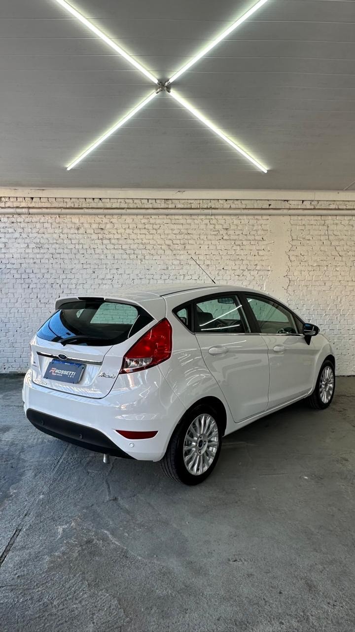 FIESTA 1.6 TITANIUM HATCH 16V FLEX 4P AUTOMÁTICO - 2015 - CAXIAS DO SUL