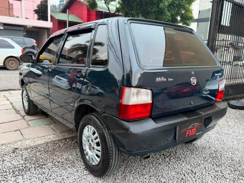 UNO 1.0 MPI MILLE FIRE 8V GASOLINA 4P MANUAL - 2010 - CAXIAS DO SUL