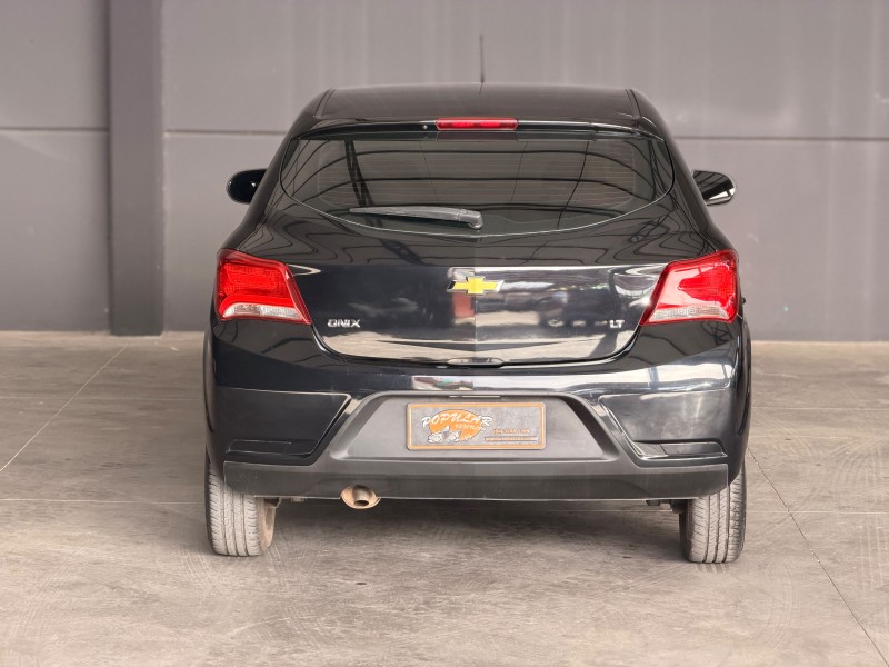 ONIX 1.0 LT 12V FLEX 4P MANUAL - 2019 - CANELA