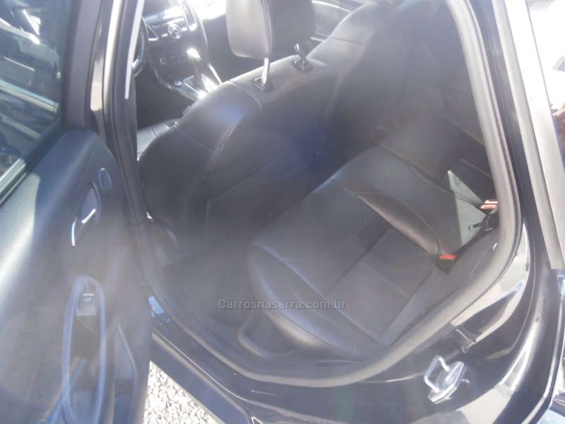 FOCUS 2.0 TITANIUM PLUS SEDAN 16V FLEX 4P AUTOMÁTICO - 2017 - FARROUPILHA