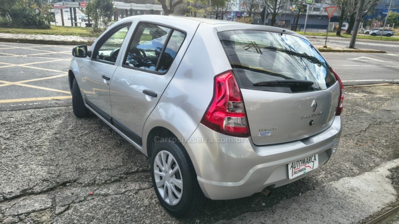 SANDERO 1.6 EXPRESSION 8V FLEX 4P MANUAL - 2013 - CAXIAS DO SUL
