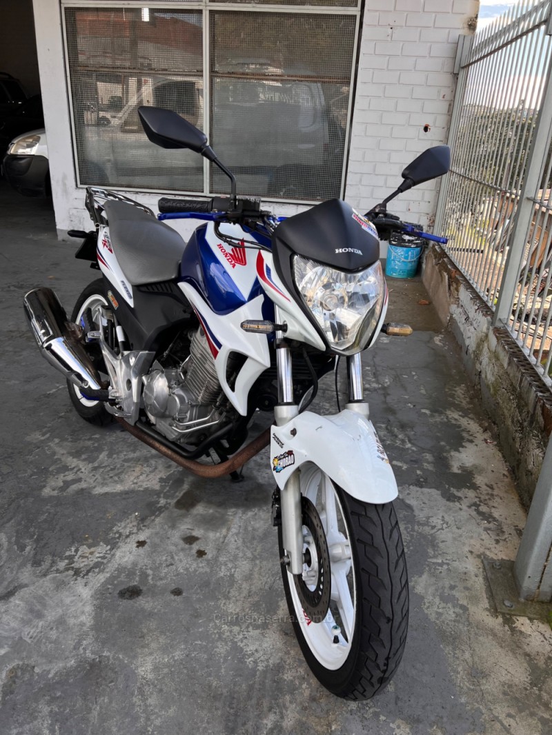 CB 300R 