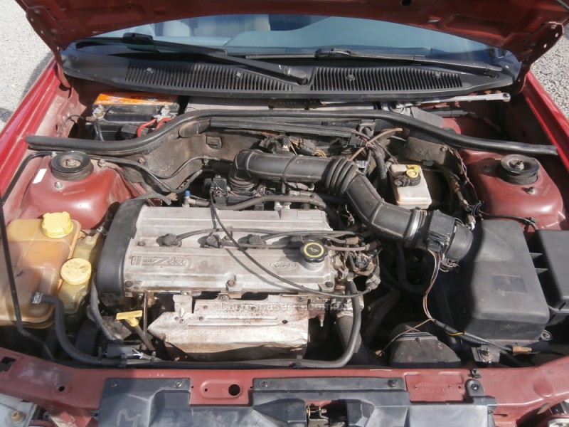 ESCORT 1.8 I GL 16V GASOLINA 4P MANUAL - 1998 - FARROUPILHA