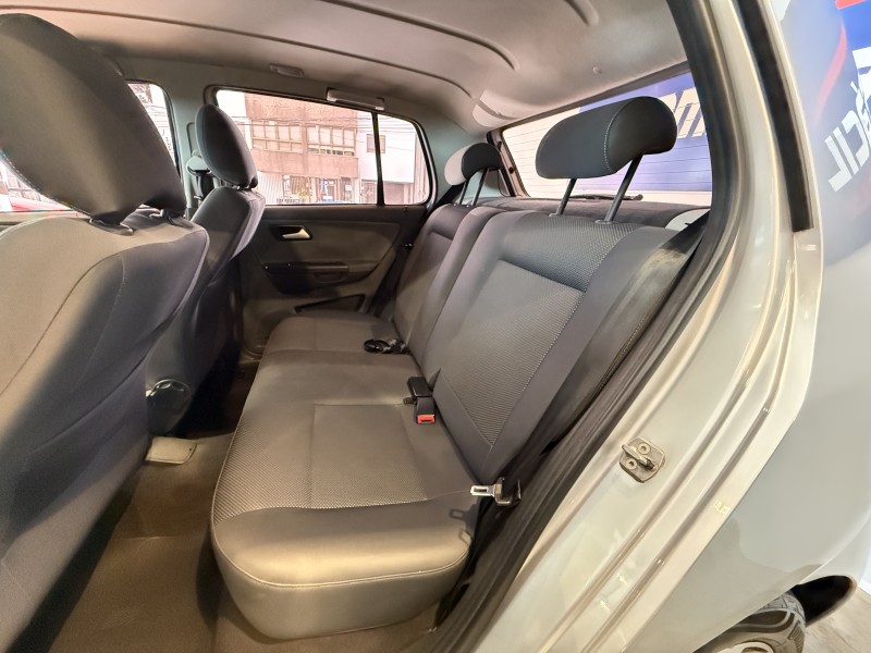 FOX 1.6 MI 8V FLEX 4P MANUAL - 2011 - BENTO GONçALVES