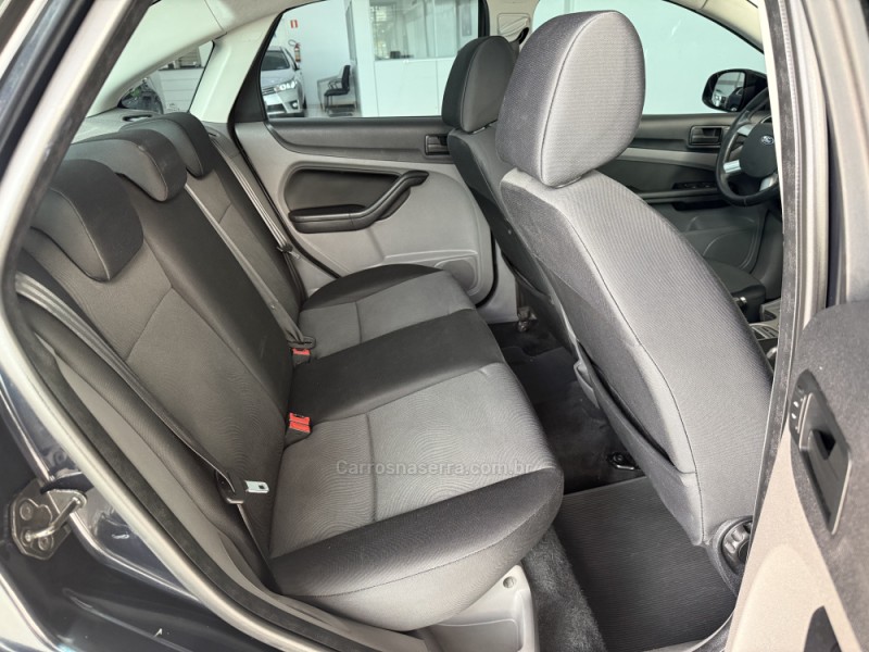 FOCUS 2.0 GLX SEDAN 16V FLEX 4P MANUAL - 2013 - BENTO GONçALVES