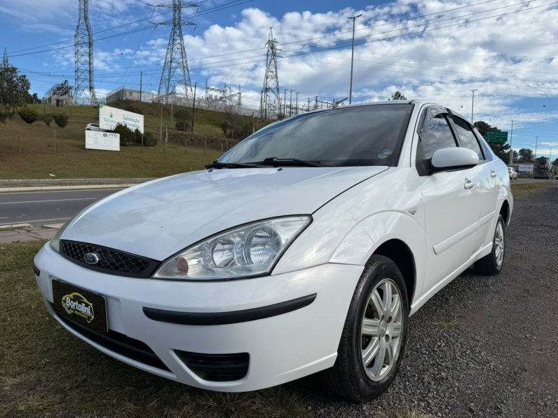 FOCUS 1.6 GLX 8V FLEX 4P MANUAL - 2009 - FARROUPILHA