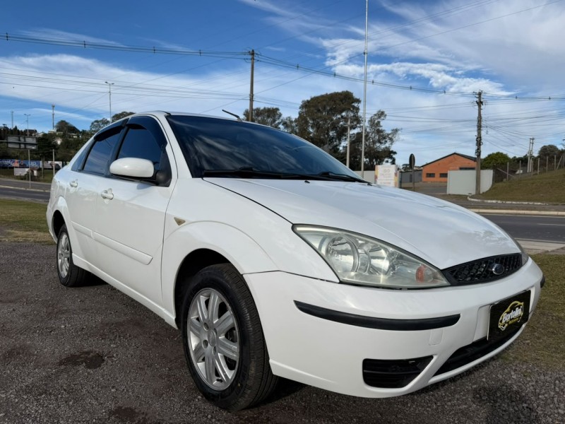 FOCUS 1.6 GLX 8V FLEX 4P MANUAL - 2009 - FARROUPILHA