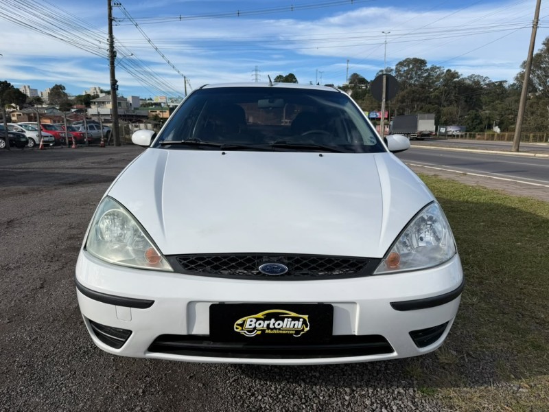 FOCUS 1.6 GLX 8V FLEX 4P MANUAL - 2009 - FARROUPILHA