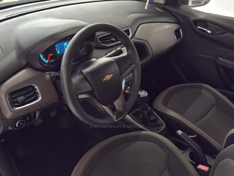 PRISMA 1.4 MPFI LTZ 8V FLEX 4P MANUAL - 2014 - VACARIA