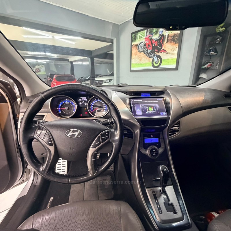 ELANTRA 1.8 GLS 16V GASOLINA 4P AUTOMÁTICO - 2013 - CAXIAS DO SUL