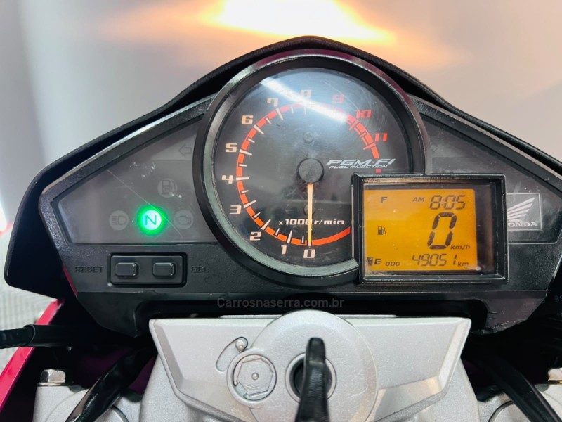 CB 300R  - 2015 - CAMPO BOM