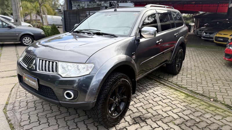 pajero dakar 3.2 hpe 4x4 7 lugares 16v turbo intercooler diesel 4p automatico 2013 nova petropolis