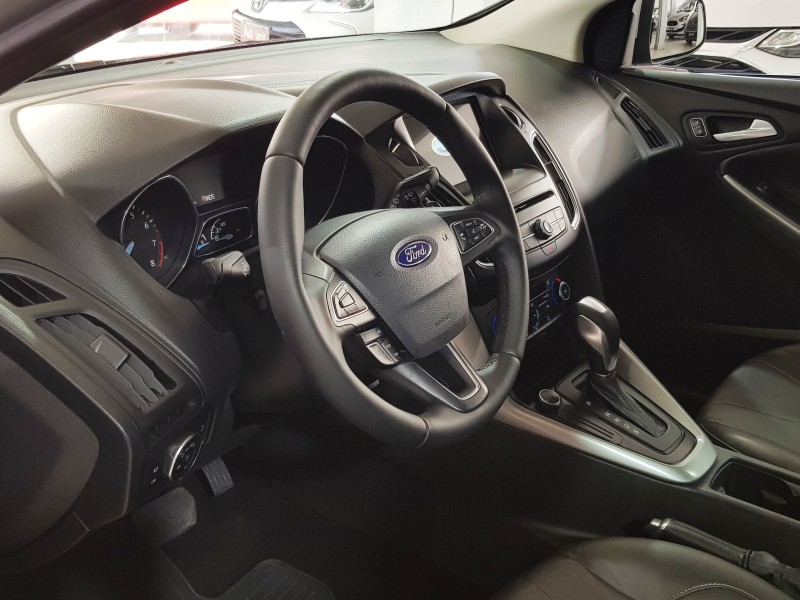 FOCUS 2.0 SE PLUS 16V FLEX 4P AUTOMÁTICO - 2018 - CAXIAS DO SUL