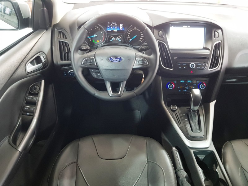 FOCUS 2.0 SE PLUS 16V FLEX 4P AUTOMÁTICO - 2018 - CAXIAS DO SUL