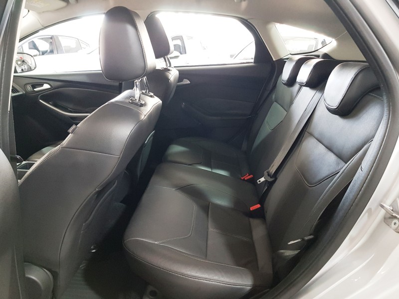 FOCUS 2.0 SE PLUS 16V FLEX 4P AUTOMÁTICO - 2018 - CAXIAS DO SUL