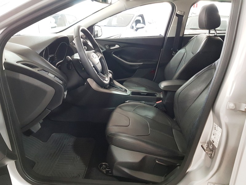 FOCUS 2.0 SE PLUS 16V FLEX 4P AUTOMÁTICO - 2018 - CAXIAS DO SUL