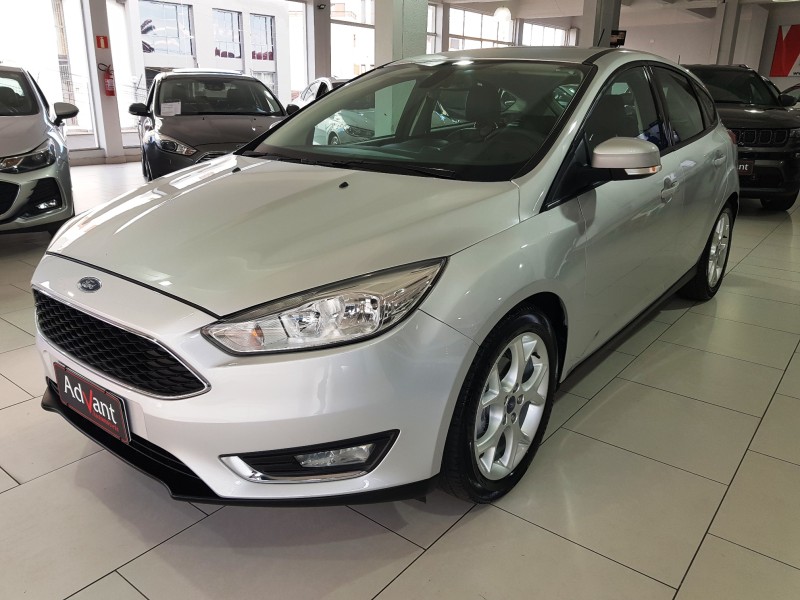 focus 2.0 se plus 16v flex 4p automatico 2018 caxias do sul