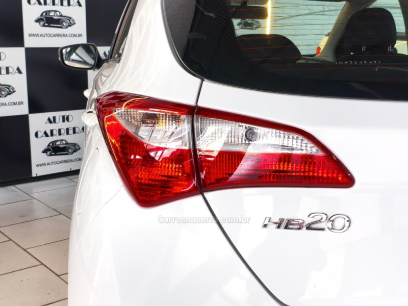 HB20 1.6 COMFORT 16V FLEX 4P MANUAL - 2017 - NOVO HAMBURGO