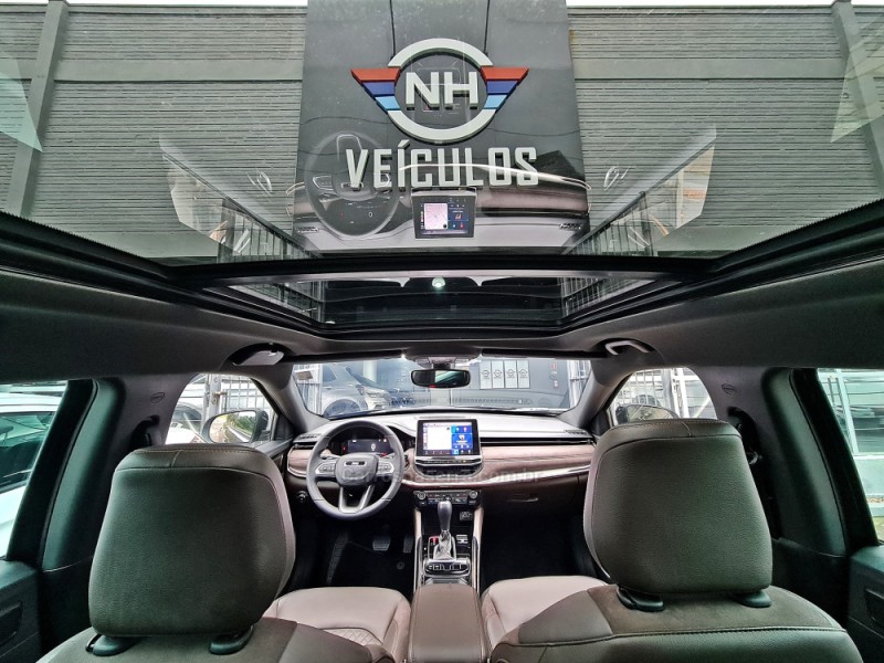 COMMANDER 1.3 OVERLAND T270 16V 4X2 TURBO FLEX 4P AUTOMÁTICO - 2022 - NOVO HAMBURGO