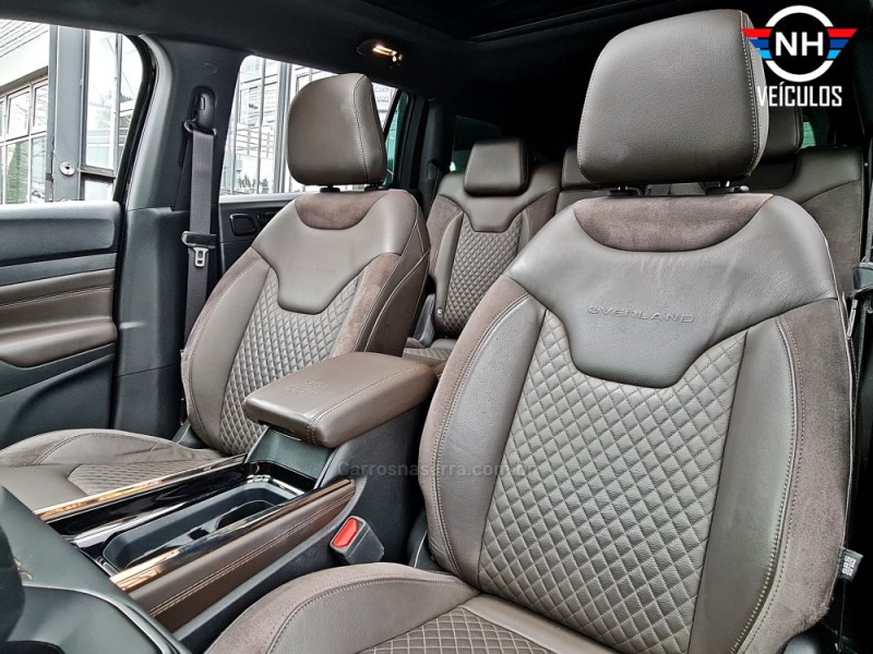 COMMANDER 1.3 OVERLAND T270 16V 4X2 TURBO FLEX 4P AUTOMÁTICO - 2022 - NOVO HAMBURGO