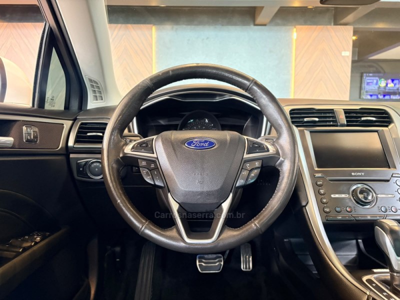 FUSION 2.0 TITANIUM PLUS AWD 16V GASOLINA 4P AUTOMÁTICO - 2016 - CAMPO BOM