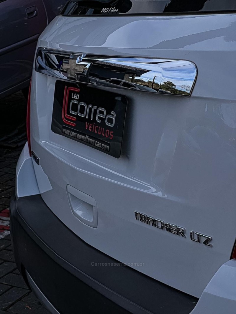 TRACKER 1.8 MPFI LT 4X2 16V FLEX 4P AUTOMÁTICO - 2015 - CANELA