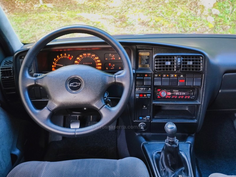 OMEGA 2.0 MPFI GLS 8V GASOLINA 4P MANUAL - 1993 - FARROUPILHA
