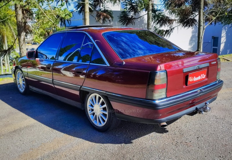 OMEGA 2.0 MPFI GLS 8V GASOLINA 4P MANUAL - 1993 - FARROUPILHA