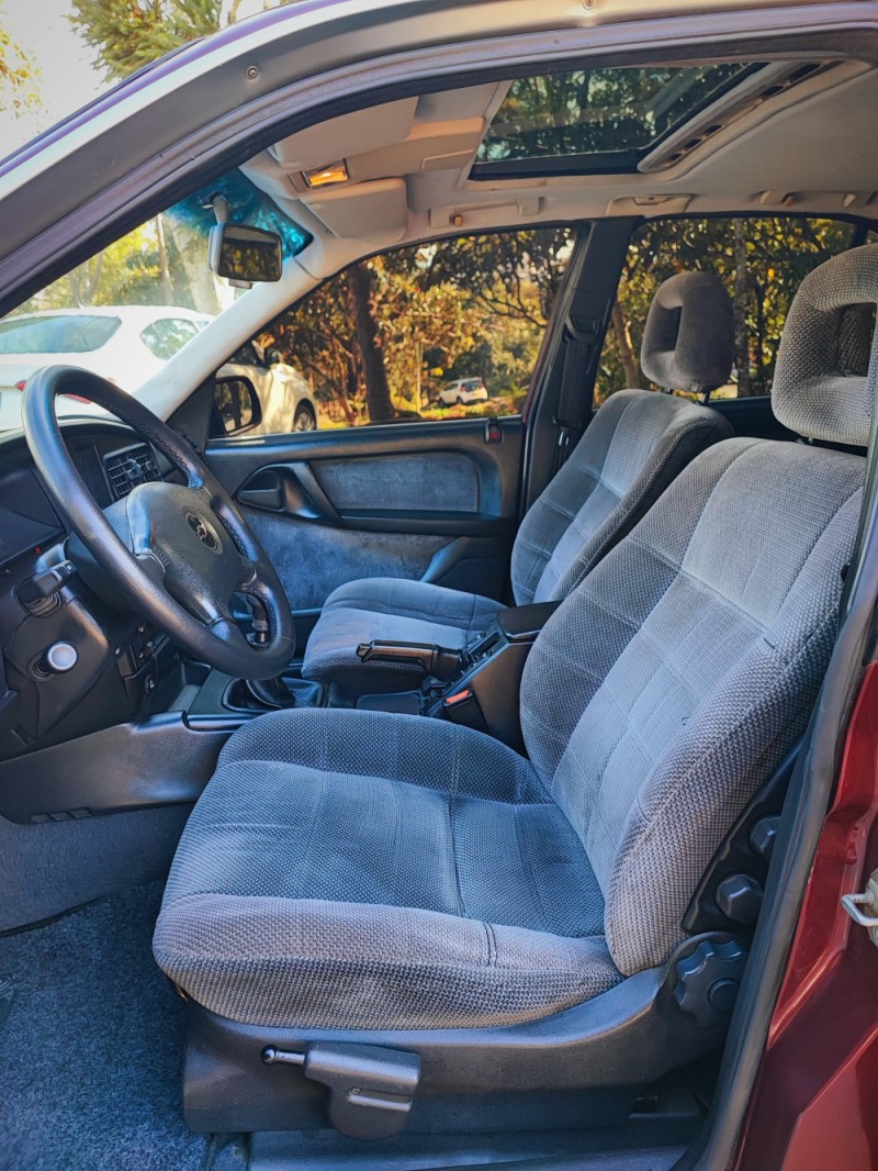 OMEGA 2.0 MPFI GLS 8V GASOLINA 4P MANUAL - 1993 - FARROUPILHA