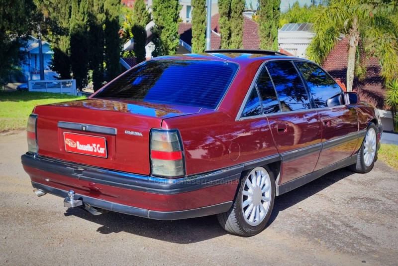 OMEGA 2.0 MPFI GLS 8V GASOLINA 4P MANUAL - 1993 - FARROUPILHA