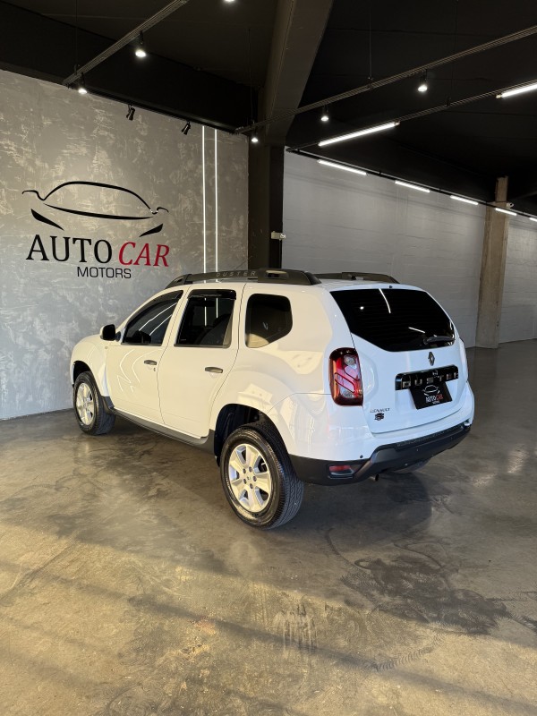 DUSTER 1.6 EXPRESSION 4X2 16V FLEX 4P MANUAL - 2017 - CAXIAS DO SUL