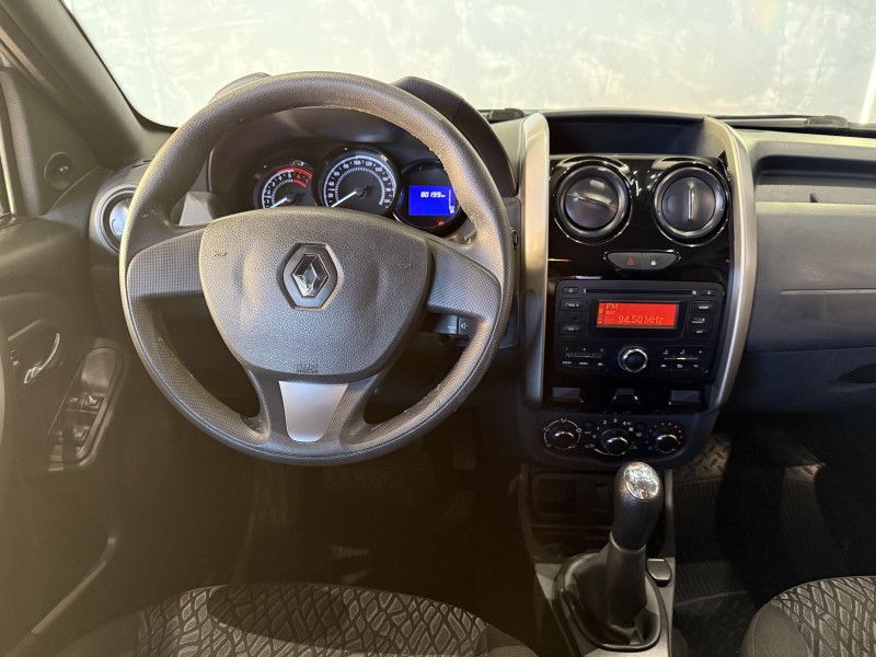 DUSTER 1.6 EXPRESSION 4X2 16V FLEX 4P MANUAL - 2017 - CAXIAS DO SUL