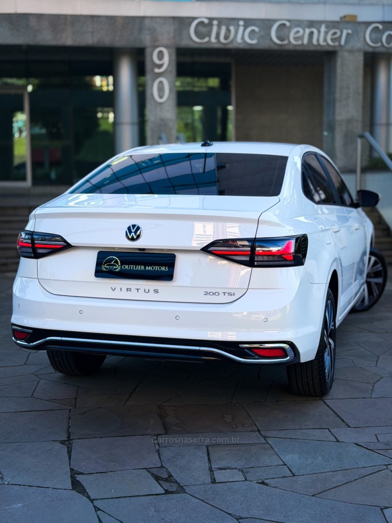 VIRTUS 1.0 200 TSI HIGHLINE AUTOMÁTICO - 2025 - NOVO HAMBURGO