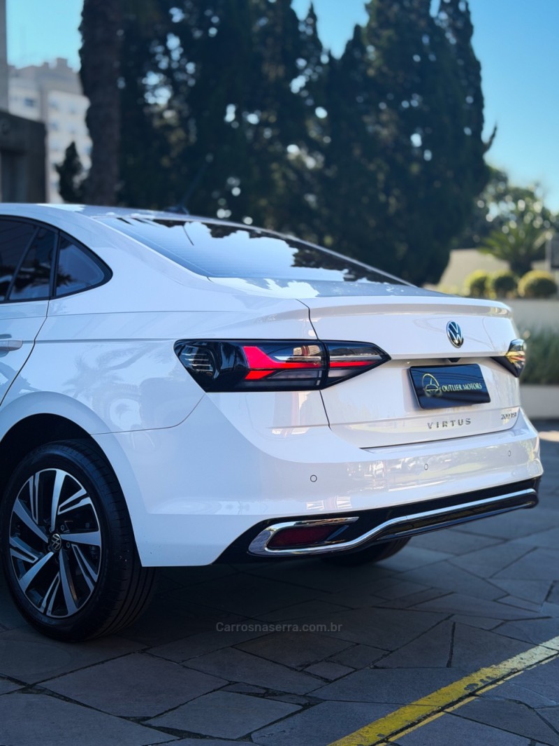 VIRTUS 1.0 200 TSI HIGHLINE AUTOMÁTICO - 2025 - NOVO HAMBURGO