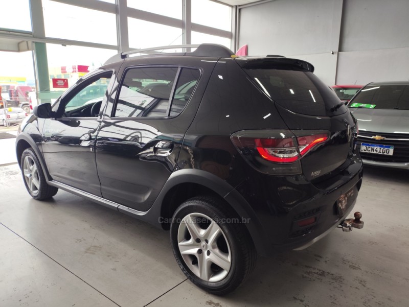 SANDERO 1.6 STEPWAY ZEN 16V FLEX 4P MANUAL - 2022 - TAQUARA