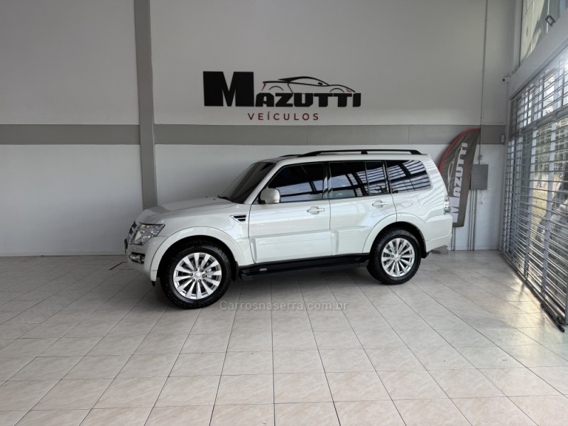 PAJERO FULL 3.2 HPE 4X4 16V TURBO INTERCOOLER DIESEL 4P AUTOMÁTICO - 2015 - BENTO GONçALVES