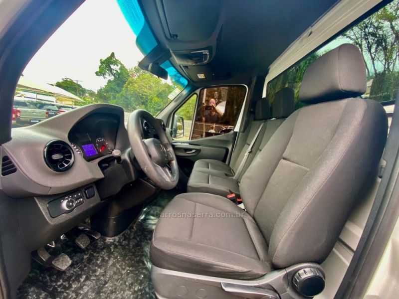 SPRINTER 2.0 417 CHASSI LONGO TURBO DIESEL 2P MANUL - 2024 - LAJEADO