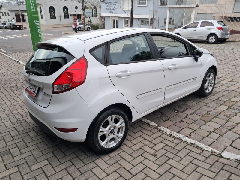 FIESTA 1.6 SE HATCH 16V FLEX 4P MANUAL - 2017 - CAXIAS DO SUL