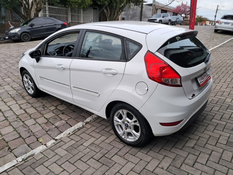 FIESTA 1.6 SE HATCH 16V FLEX 4P MANUAL - 2017 - CAXIAS DO SUL