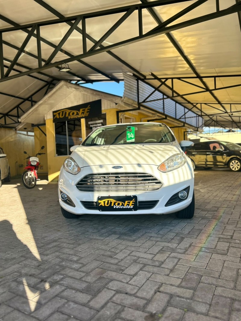 FIESTA 1.5 SE HATCH 16V FLEX 4P MANUAL - 2014 - CANELA