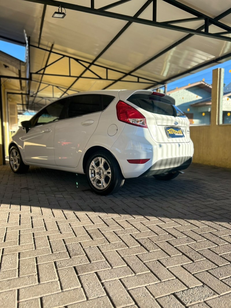 FIESTA 1.5 SE HATCH 16V FLEX 4P MANUAL - 2014 - CANELA