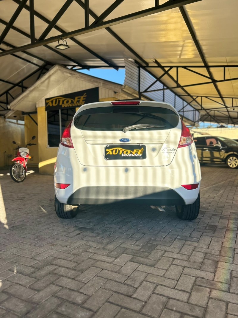 FIESTA 1.5 SE HATCH 16V FLEX 4P MANUAL - 2014 - CANELA