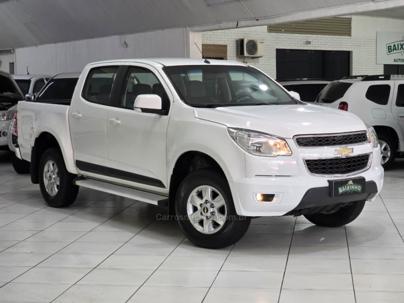 S10 2.4 LT 4X2 CD 8V FLEX 4P MANUAL - 2014 - SAPUCAIA DO SUL