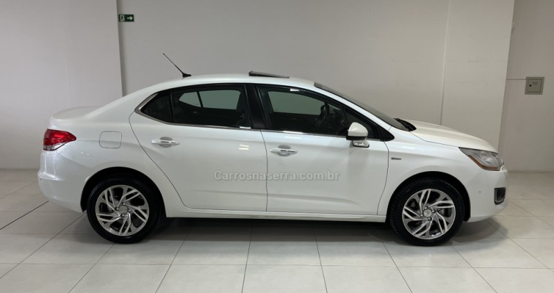 C4 LOUNGE 1.6 EXCLUSIVE 16V TURBO GASOLINA 4P AUTOMÁTICO - 2015 - BENTO GONçALVES