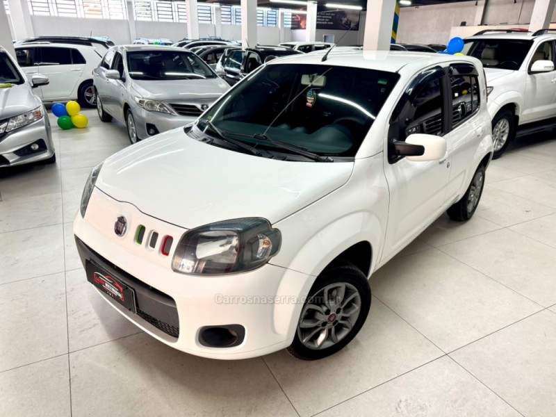 UNO 1.4 EVO ECONOMY 8V FLEX 4P MANUAL - 2014 - CAXIAS DO SUL