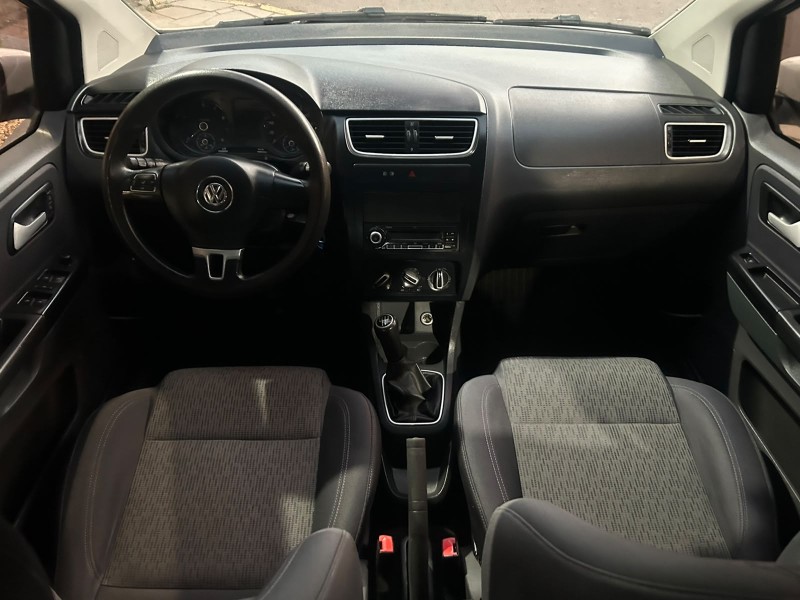 FOX 1.0 MI 8V FLEX 4P MANUAL - 2012 - TRêS COROAS